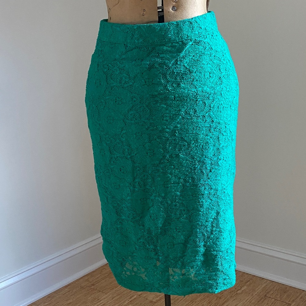 Elegant Anthropologie Turquoise Lace Skirt